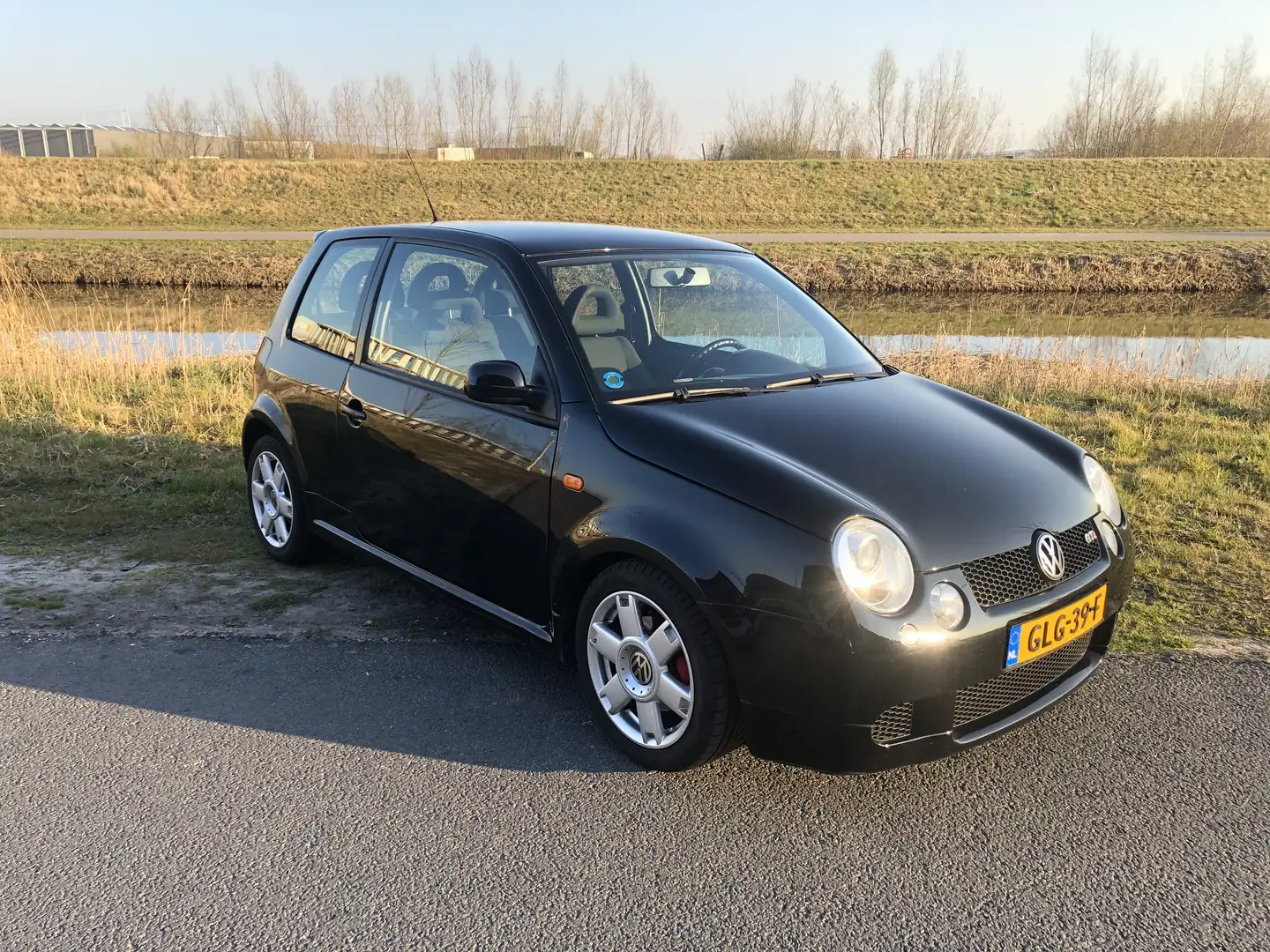 Volkswagen Lupo 1.6-16V GTI Negro - 1