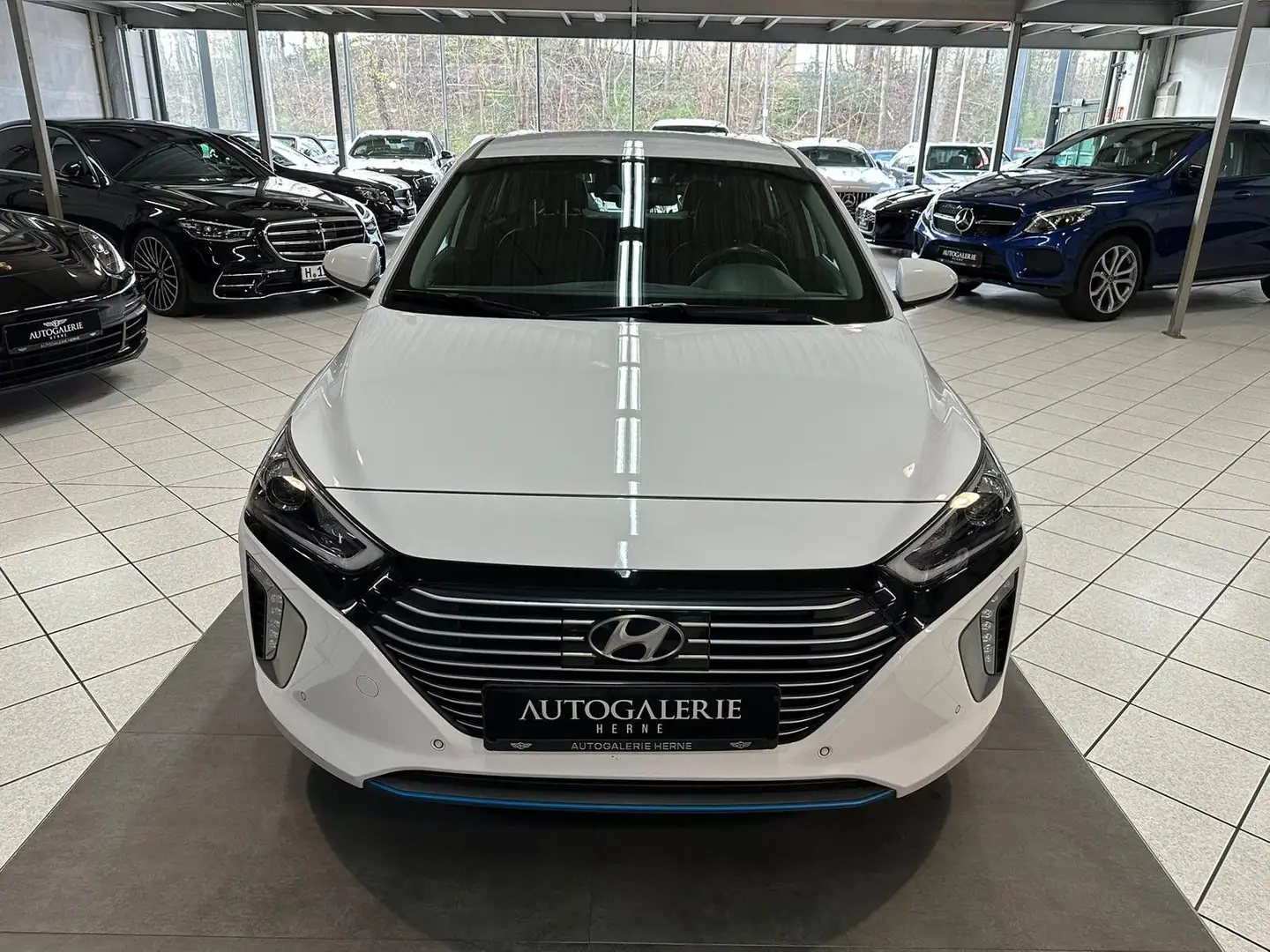 Hyundai IONIQ Ioniq Premium Hybrid*LEDER*ASISTENTEN*NAVI Weiß - 2