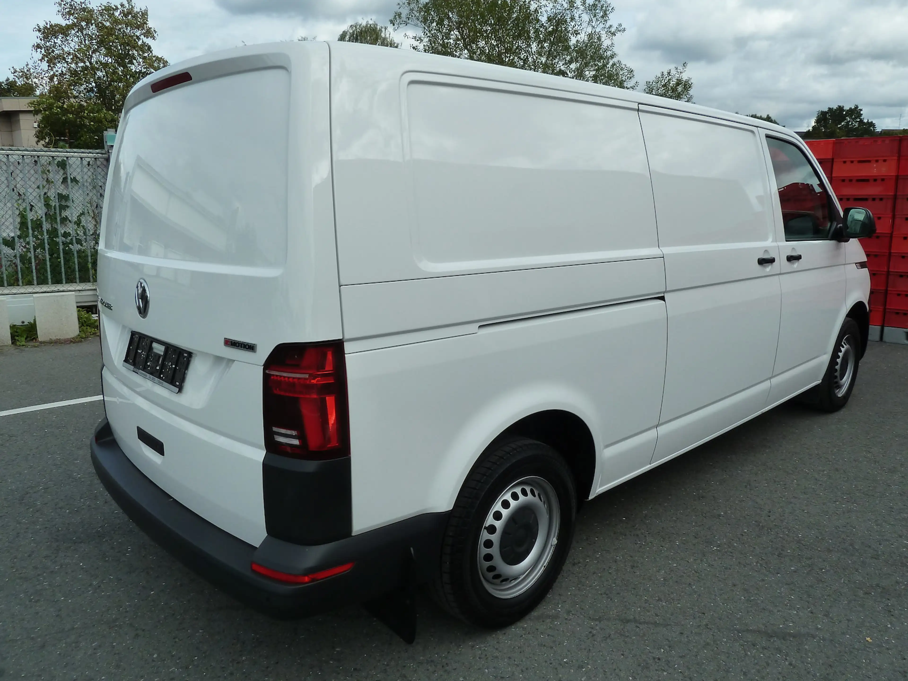 Volkswagen T6.1 Transporter 2.0 TDI 4 Motion Lang Standheiz. — photo 9