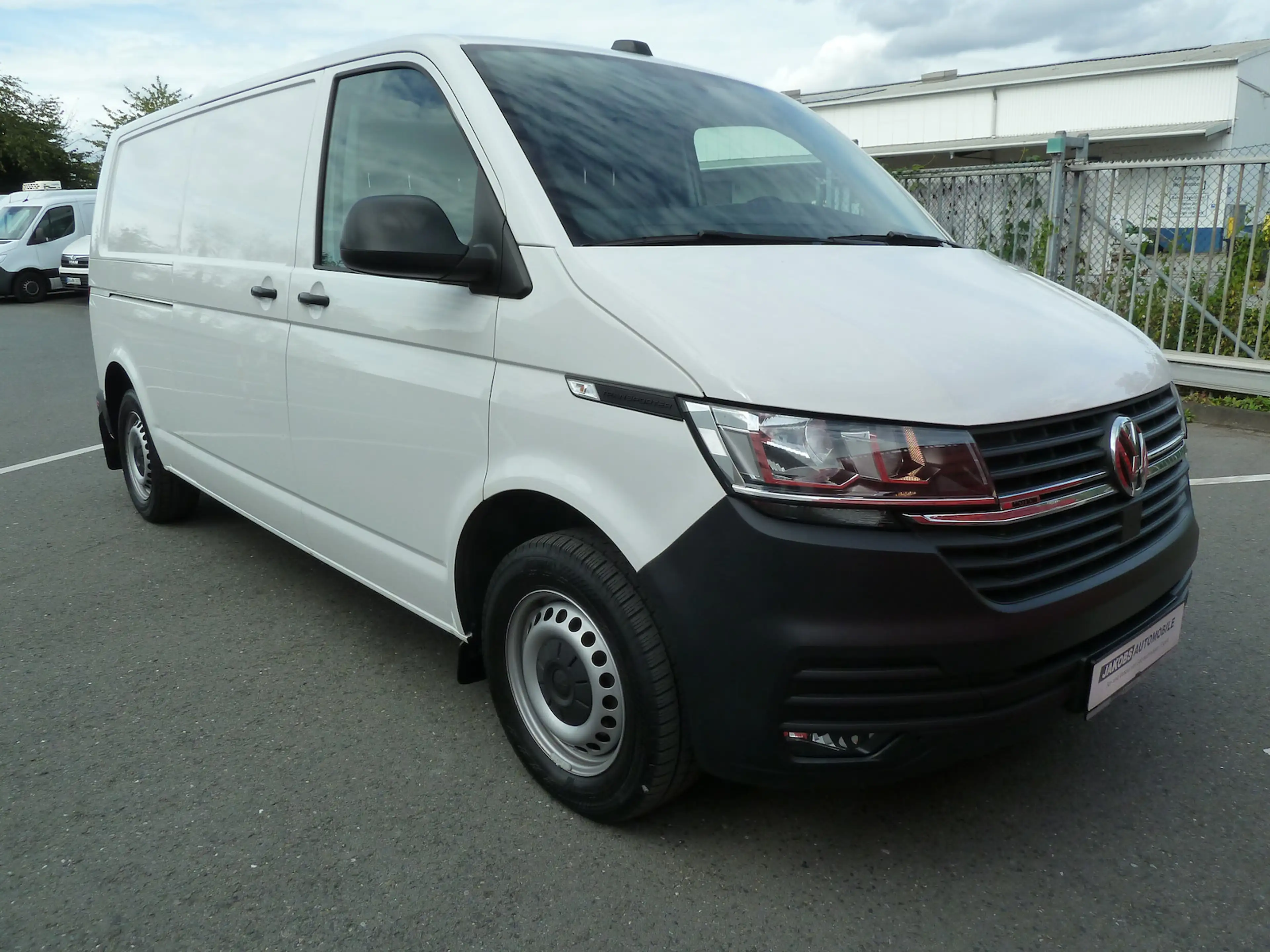 Volkswagen T6.1 Transporter 2.0 TDI 4 Motion Lang Standheiz. — photo 2