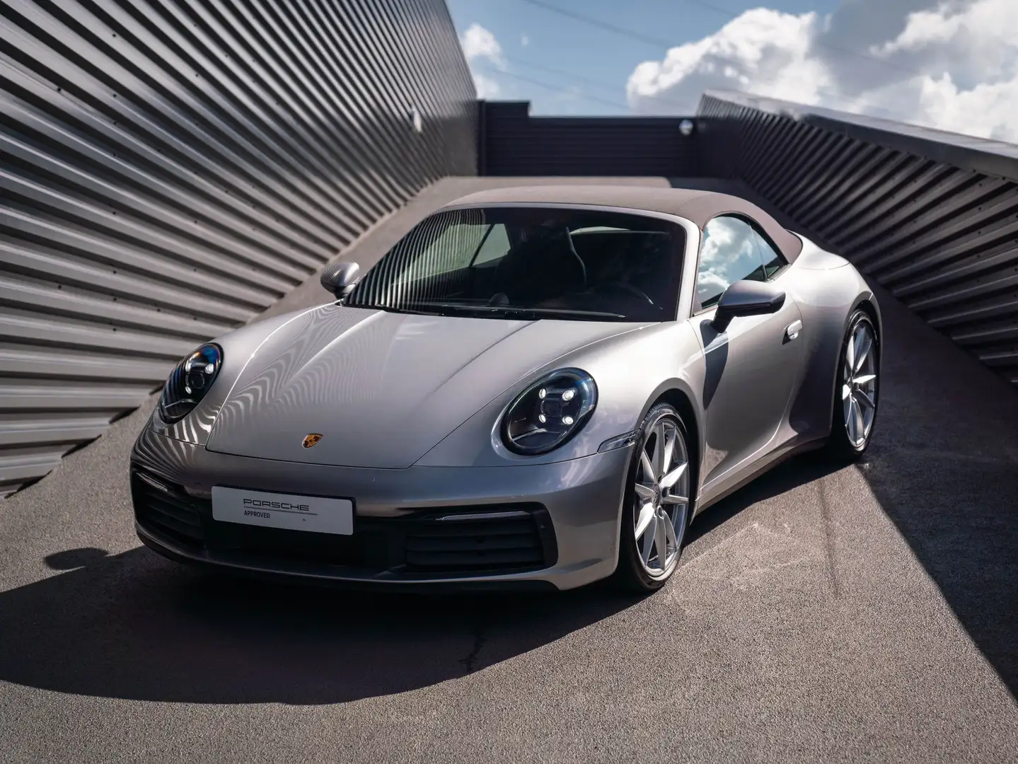 Porsche 992 911 Carrera Cabriolet PDK Argent - 1