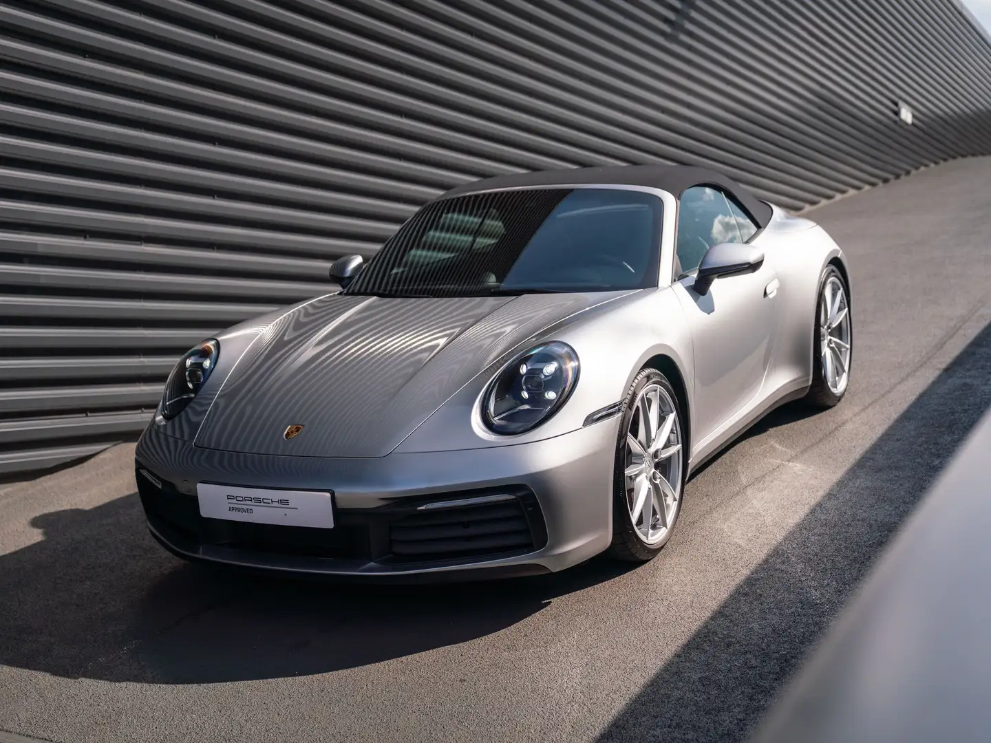 Porsche 992 911 Carrera Cabriolet PDK Argent - 2