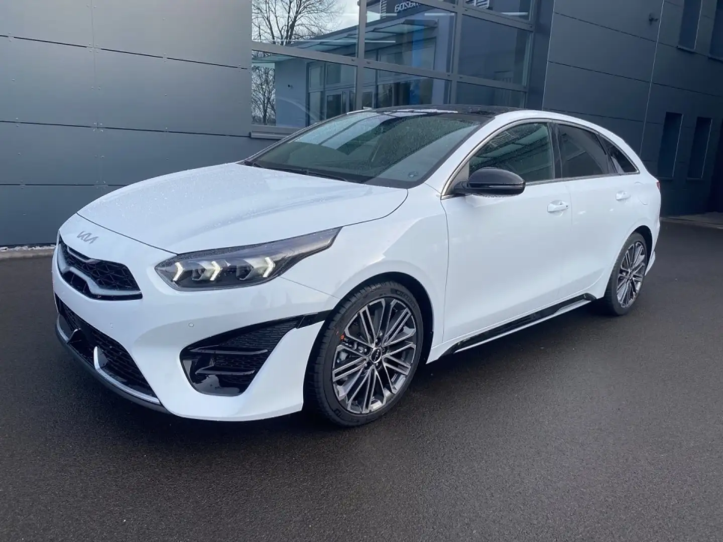 Kia ProCeed / pro_cee'd .5T-GDI DCT7 GT-LINE TECHNO GLASDACH 18Z LEDER - 1