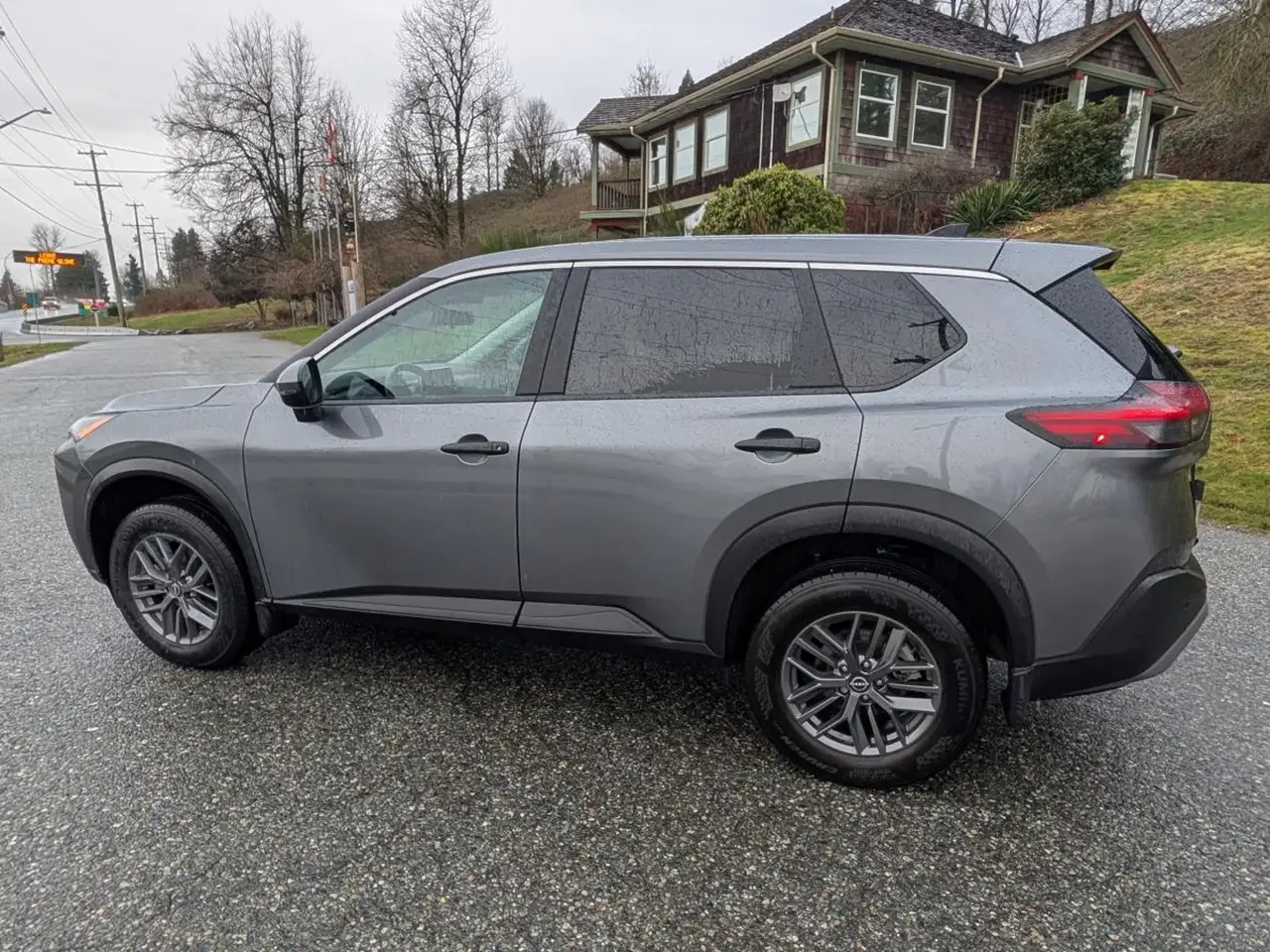 Nissan Rogue снимка Nissan Rogue