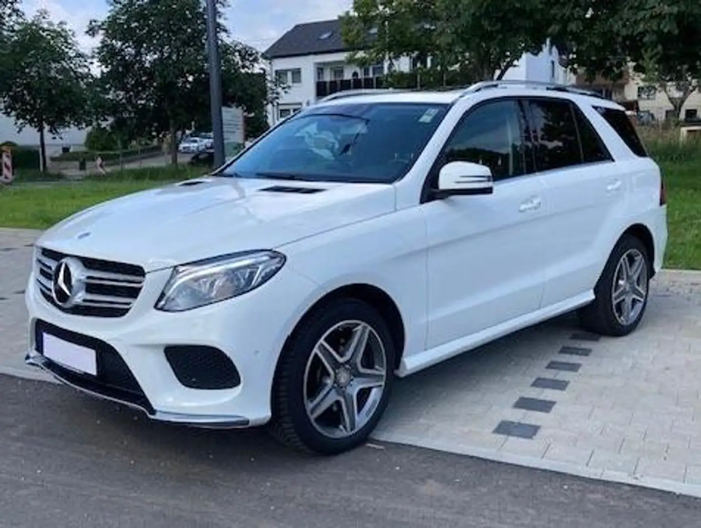Mercedes-Benz GLE 250 GLE 250 d 4Matic 9G-TRONIC AMG Line Fehér - 1