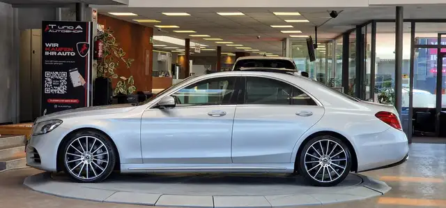 Mercedes-Benz S-Class view 4