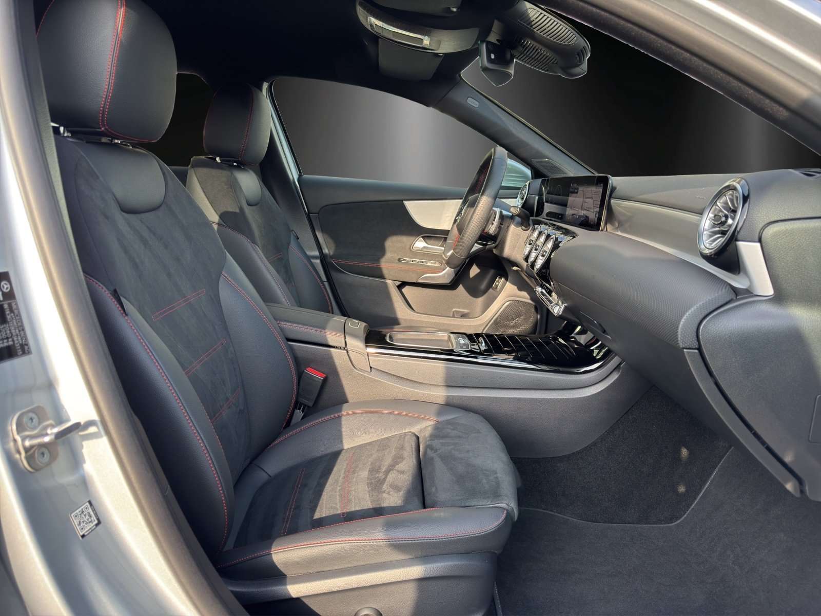 Mercedes-Benz A 220