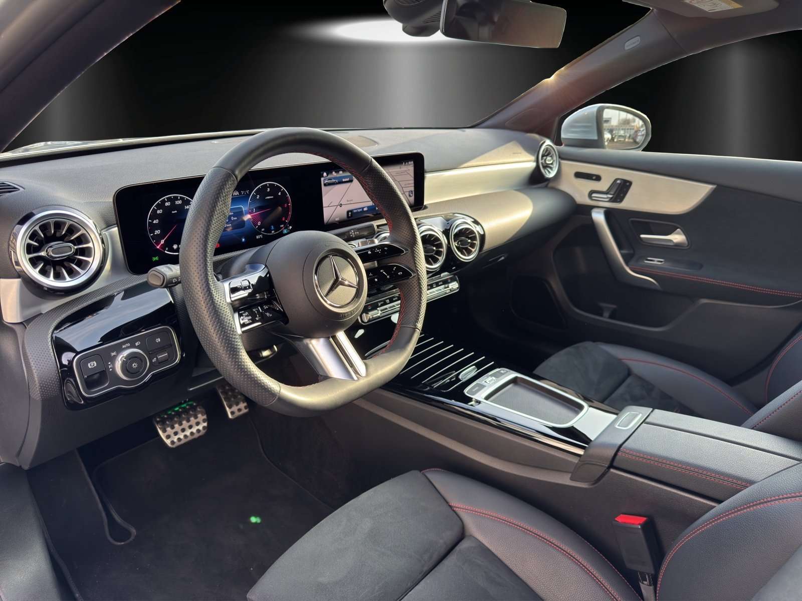 Mercedes-Benz A 220