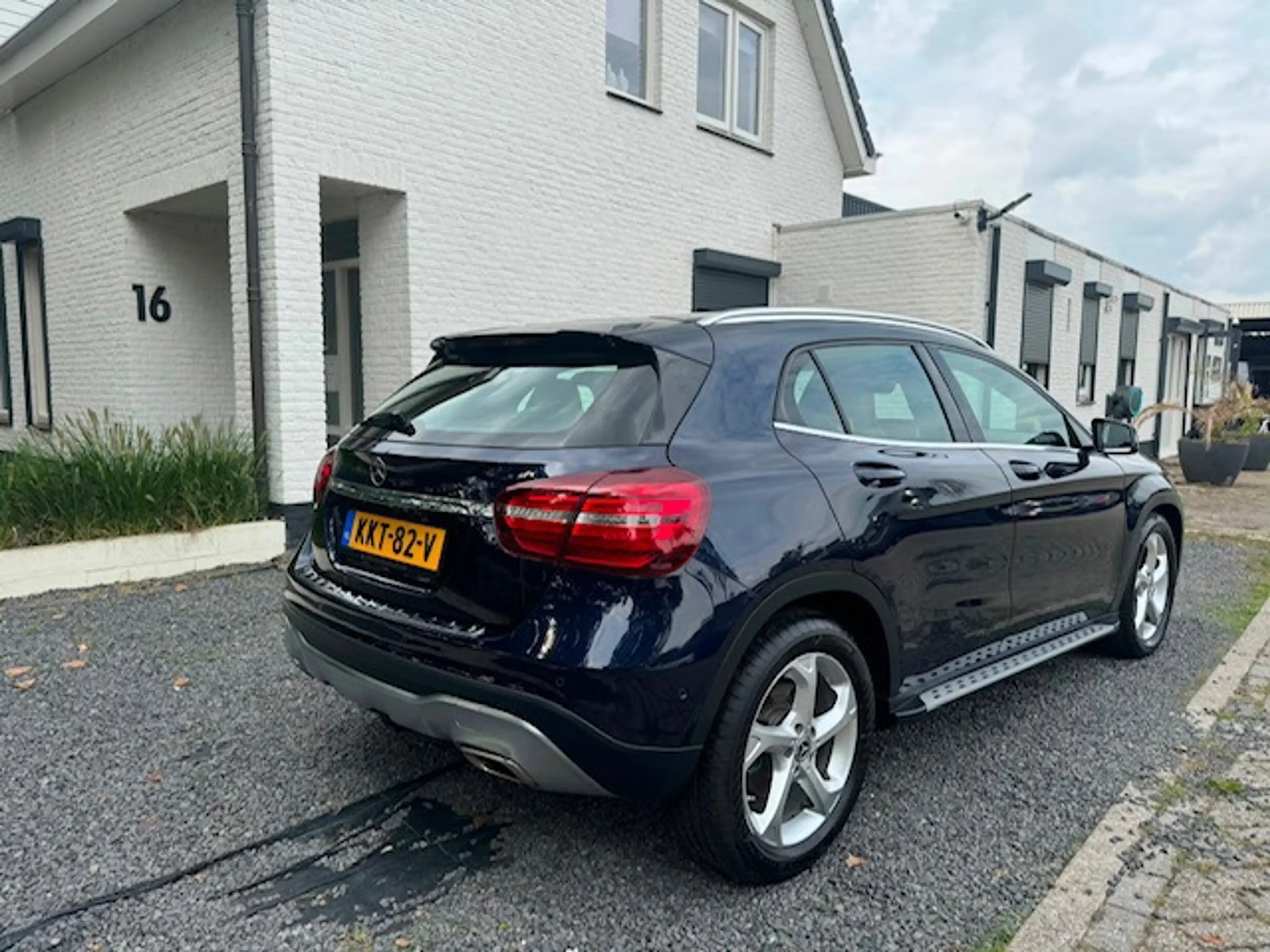 Mercedes-Benz GLA 250 Premium afn. trekhaak 12 maanden autotrust garanti — photo 9