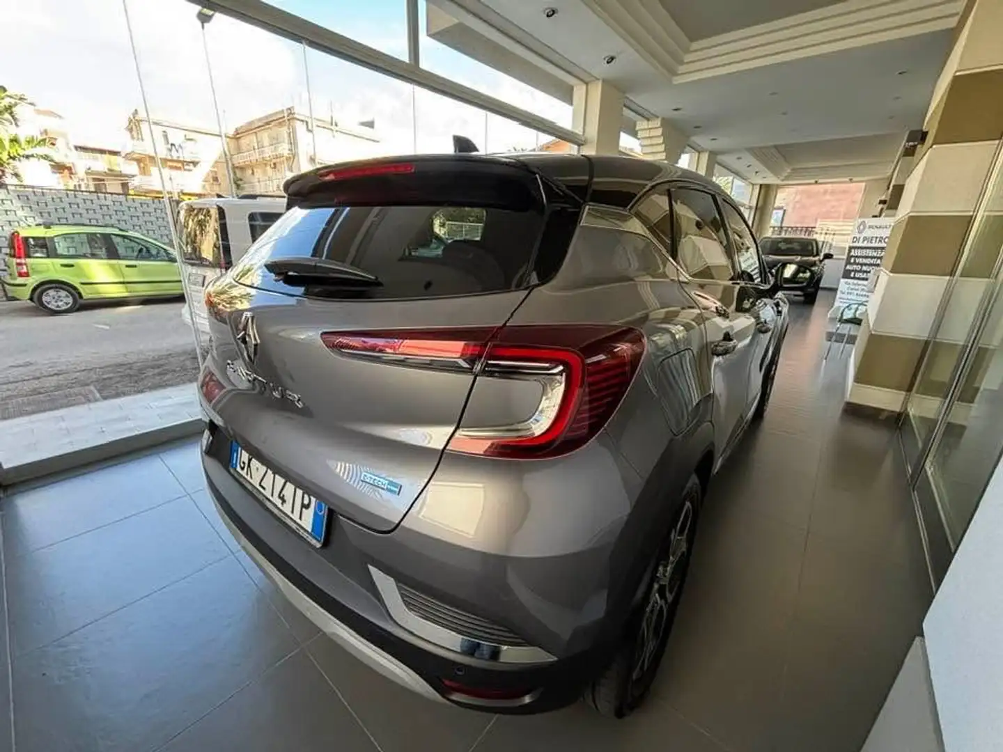 Renault Captur 1.6 E-Tech hybrid Techno Fast Track 145cv auto - 1