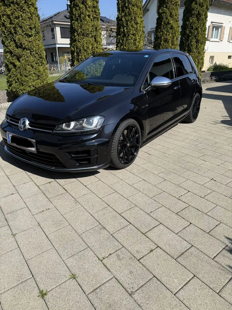 Volkswagen Golf R Schwarz - 1