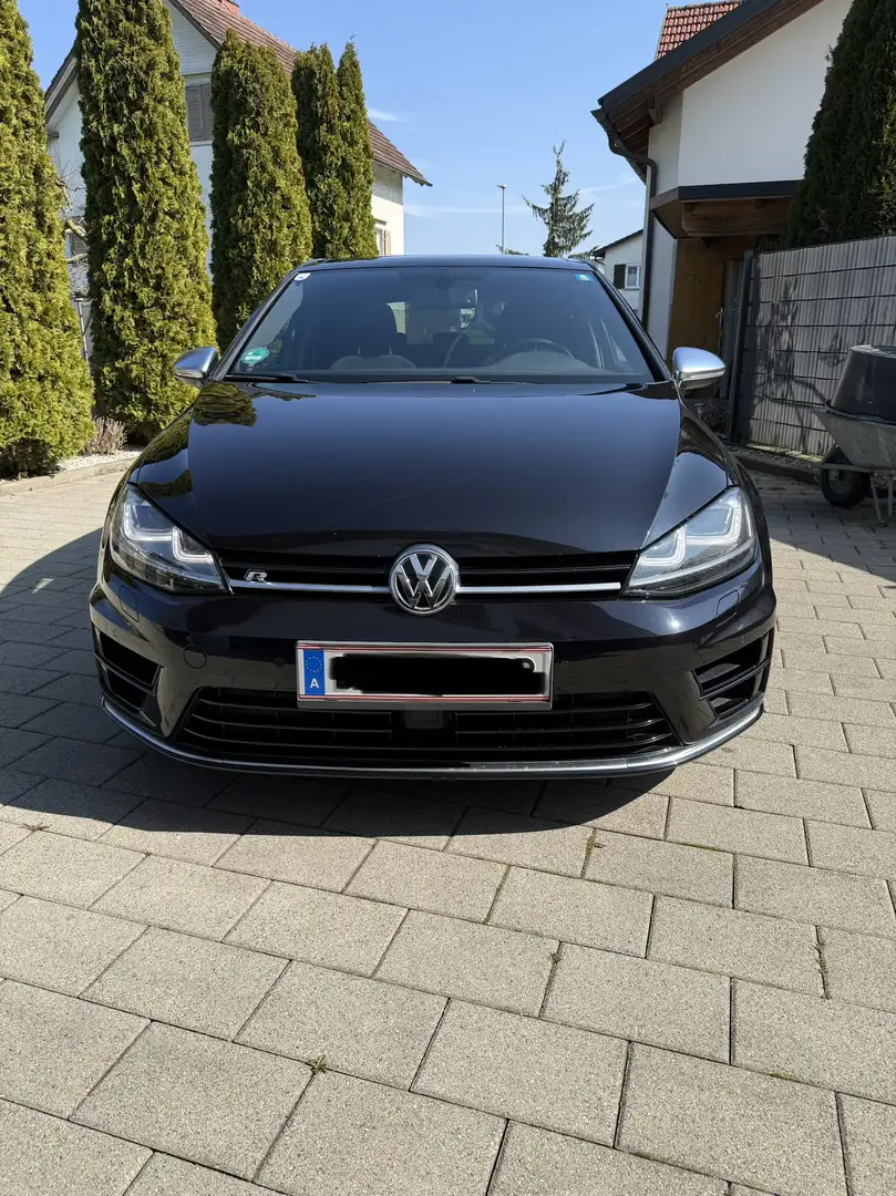 Volkswagen Golf R Schwarz - 2