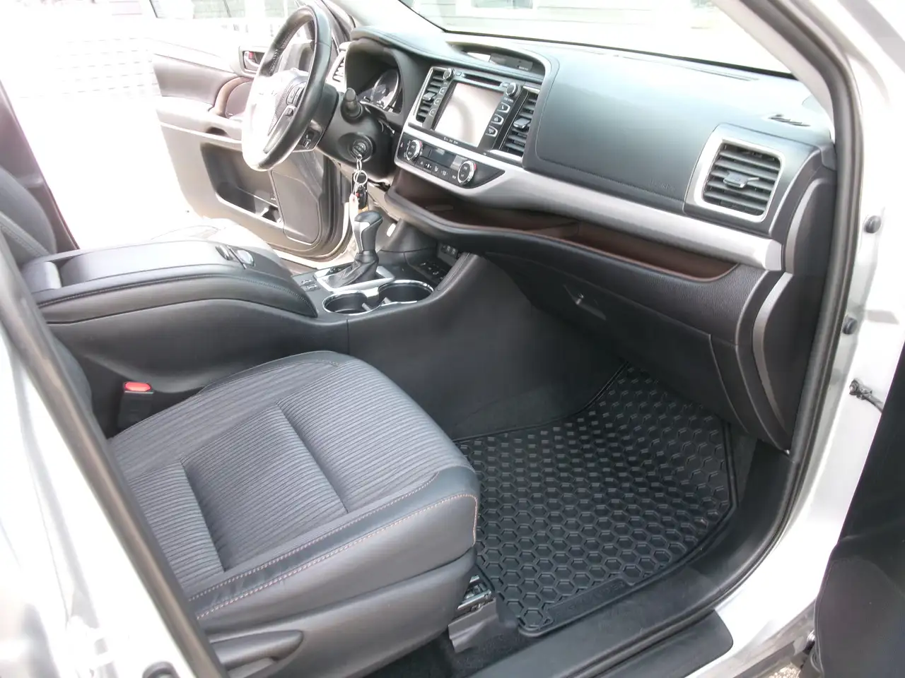 Toyota Highlander снимка Toyota Highlander