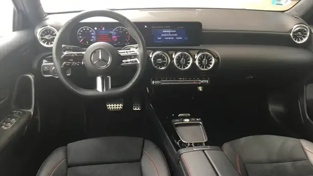 Mercedes-Benz A-Class view 8