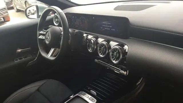 Mercedes-Benz A-Class view 10