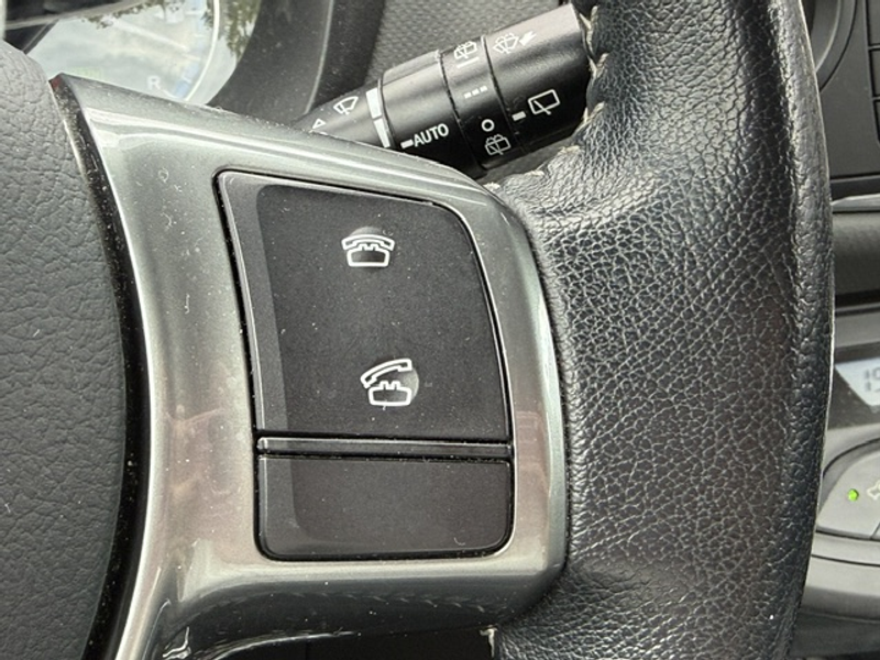 Toyota Yaris Comfort Hybrid — photo 15