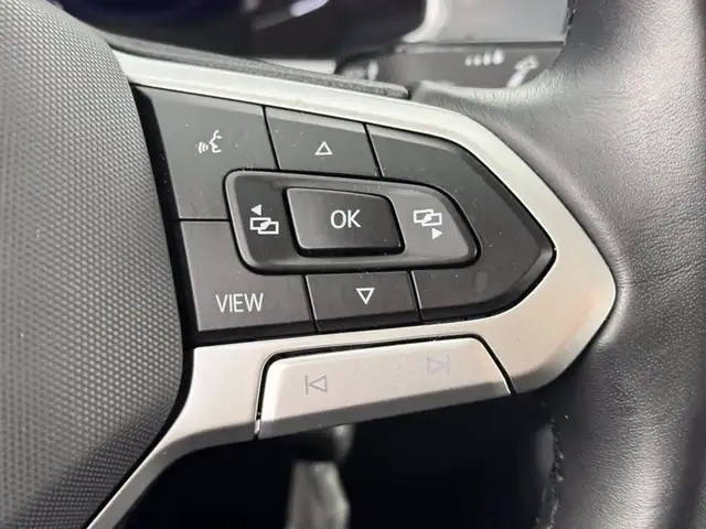 Volkswagen T-Roc view 24