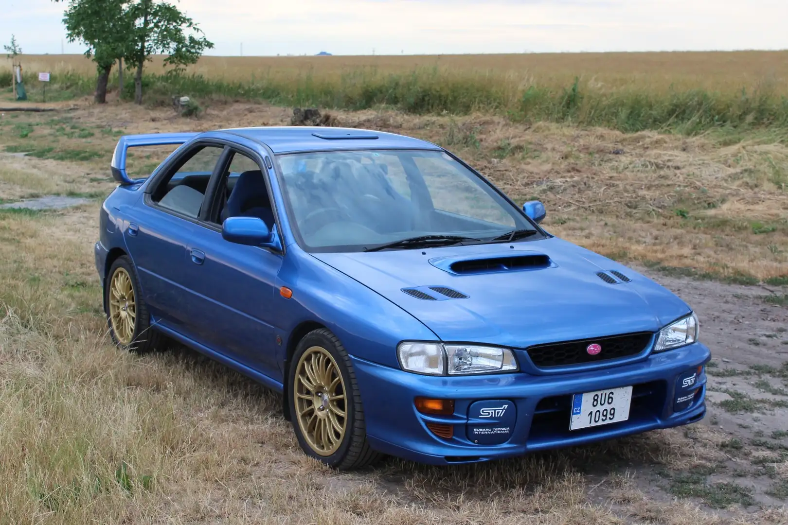 Subaru Impreza 2.0 4WD GT - 2