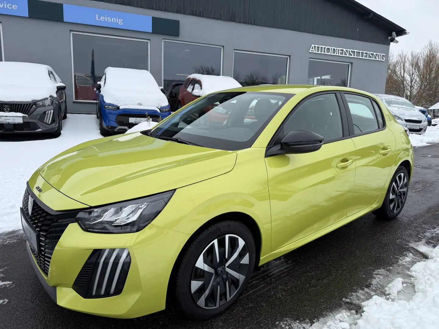 Peugeot 208 1.2 PureTech 75 Active 6330km! Gelb - 2