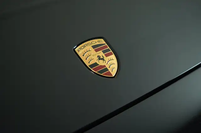 Porsche Panamera 4 E-Hybrid Ansicht 8