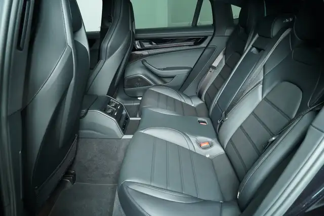 Porsche Panamera 4 E-Hybrid Ansicht 14