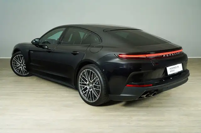 Porsche Panamera 4 E-Hybrid Ansicht 3