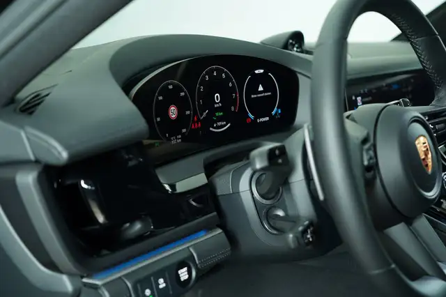 Porsche Panamera 4 E-Hybrid Ansicht 17