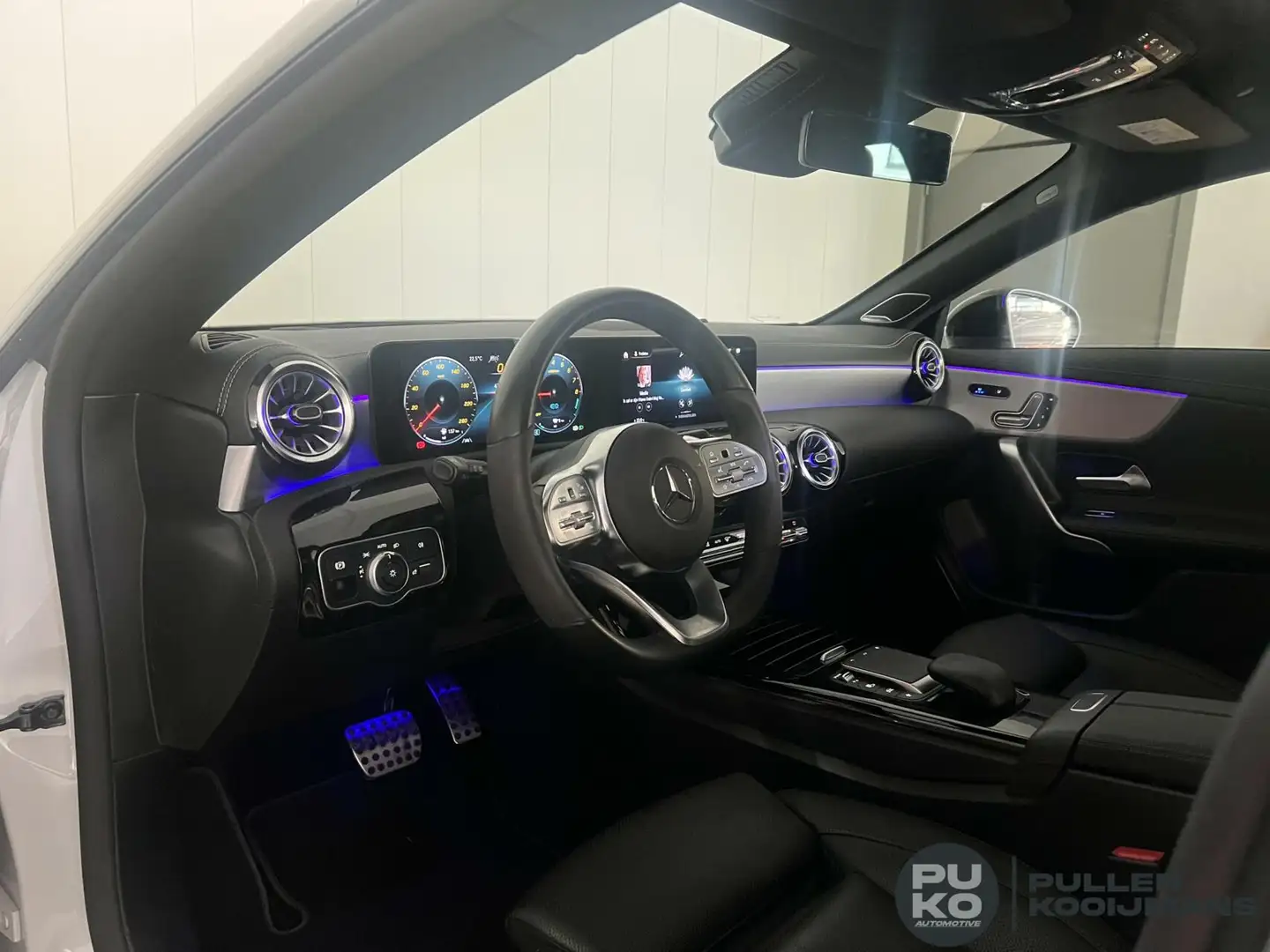 Mercedes-Benz CLA 250 Shooting Brake e Blanco - 2