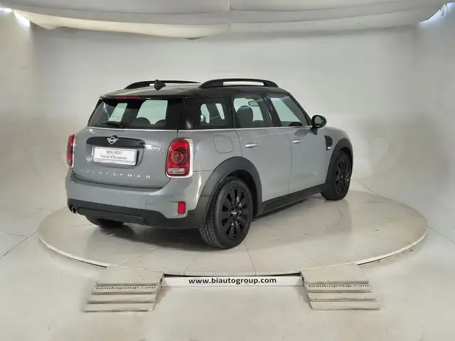 Mini Cooper Cooper view 5