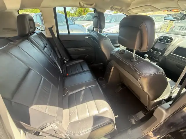 Jeep Compass view 12