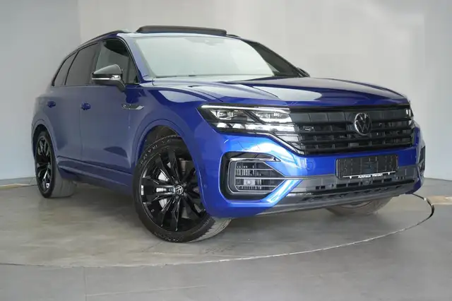 2022 Volkswagen Touareg in Blue for sale