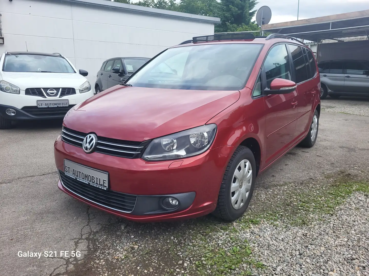 Volkswagen Touran Comfortline Rouge - 2