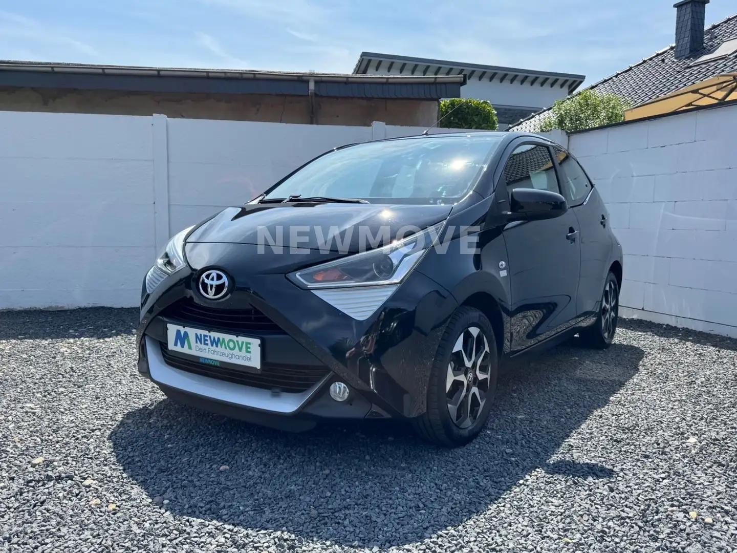 Toyota Aygo x-play club Klima Carplay Bluetooth Kamera Zwart - 2
