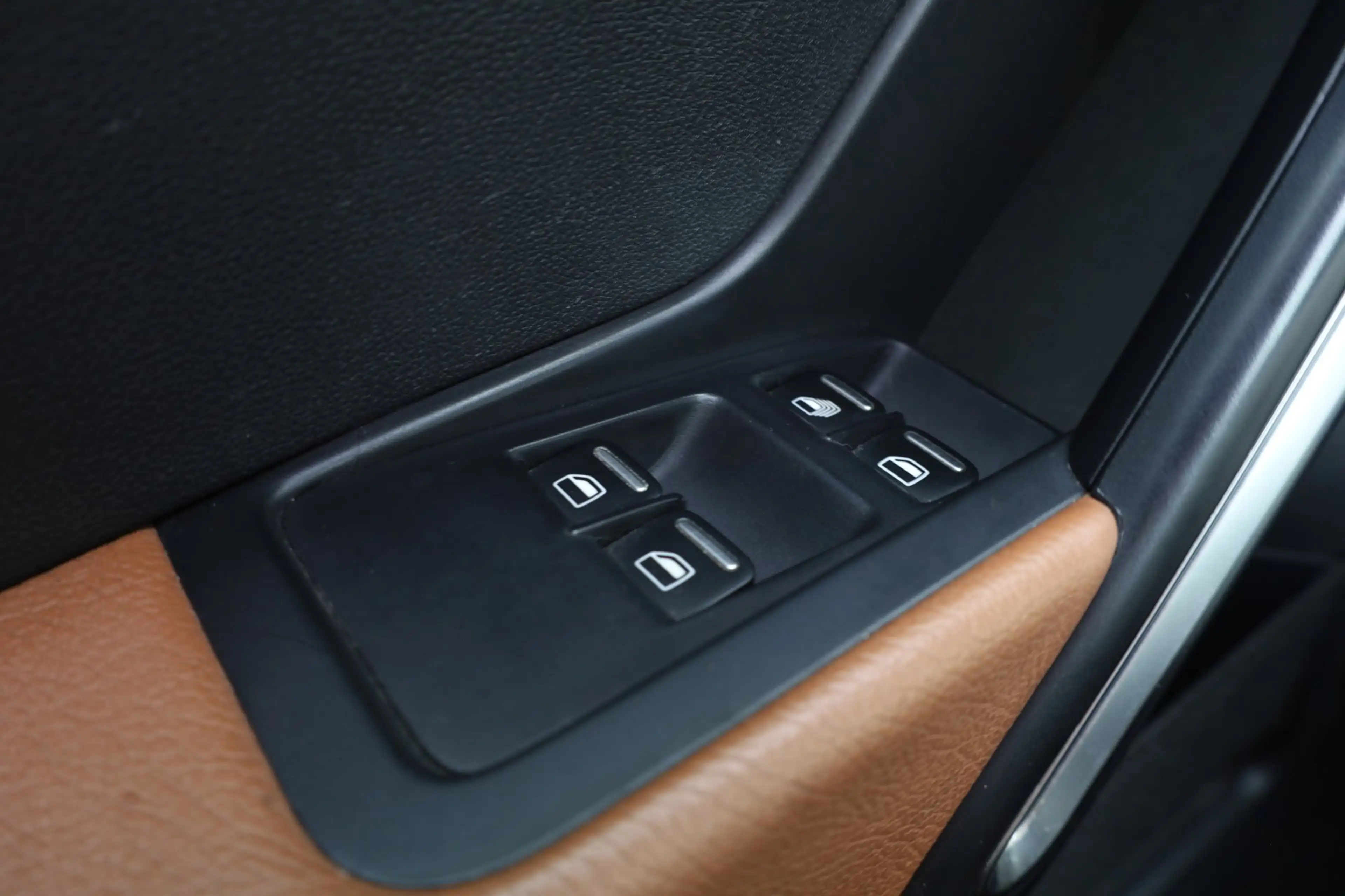 Volkswagen Beetle Cabriolet 1.4 TSI Sport BlueMotion DSG. | Xenon/Le — photo 19