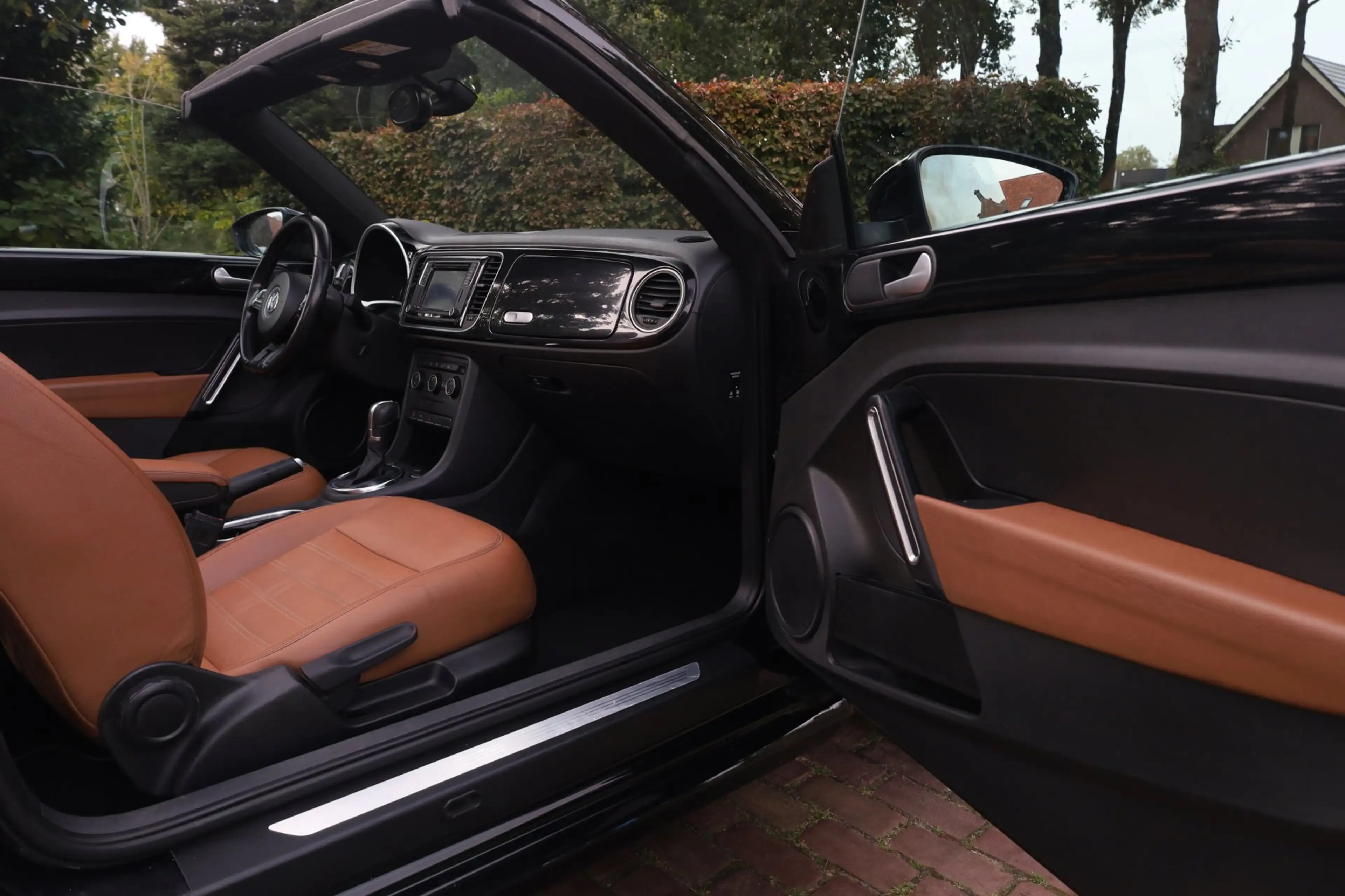 Volkswagen Beetle Cabriolet 1.4 TSI Sport BlueMotion DSG. | Xenon/Le — photo 29