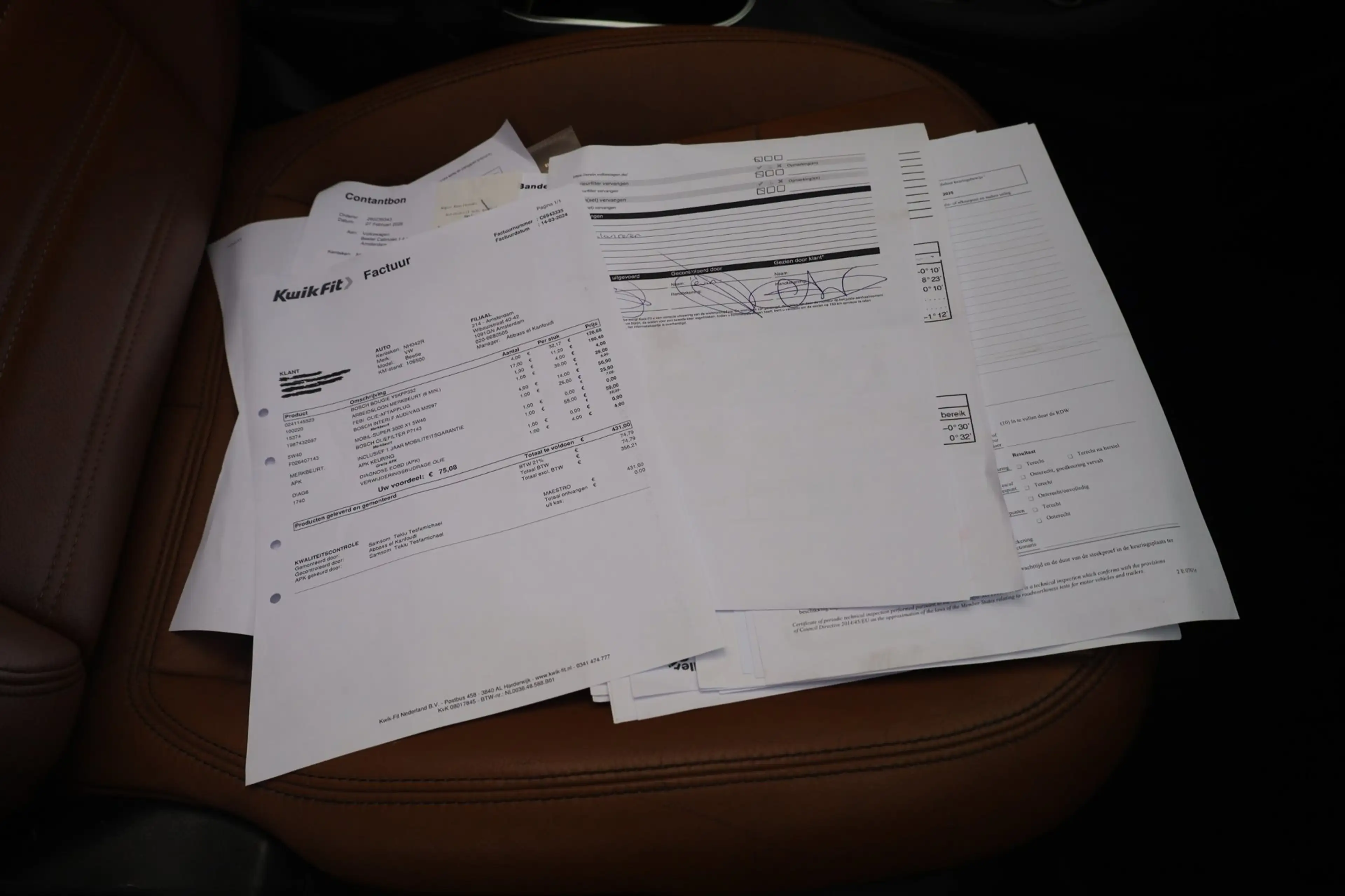 Volkswagen Beetle Cabriolet 1.4 TSI Sport BlueMotion DSG. | Xenon/Le — photo 32