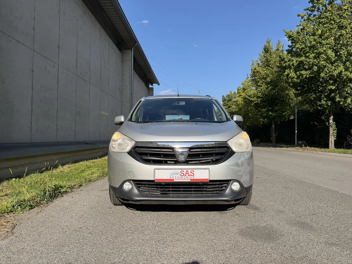 Dacia Lodgy Lauréate dCi 90 Export oder Händler !!! Grau - 2