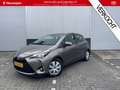 Toyota Yaris 1.5 Hybrid Energy |  Navigatie | 54.000 KM | Gris - thumbnail 1