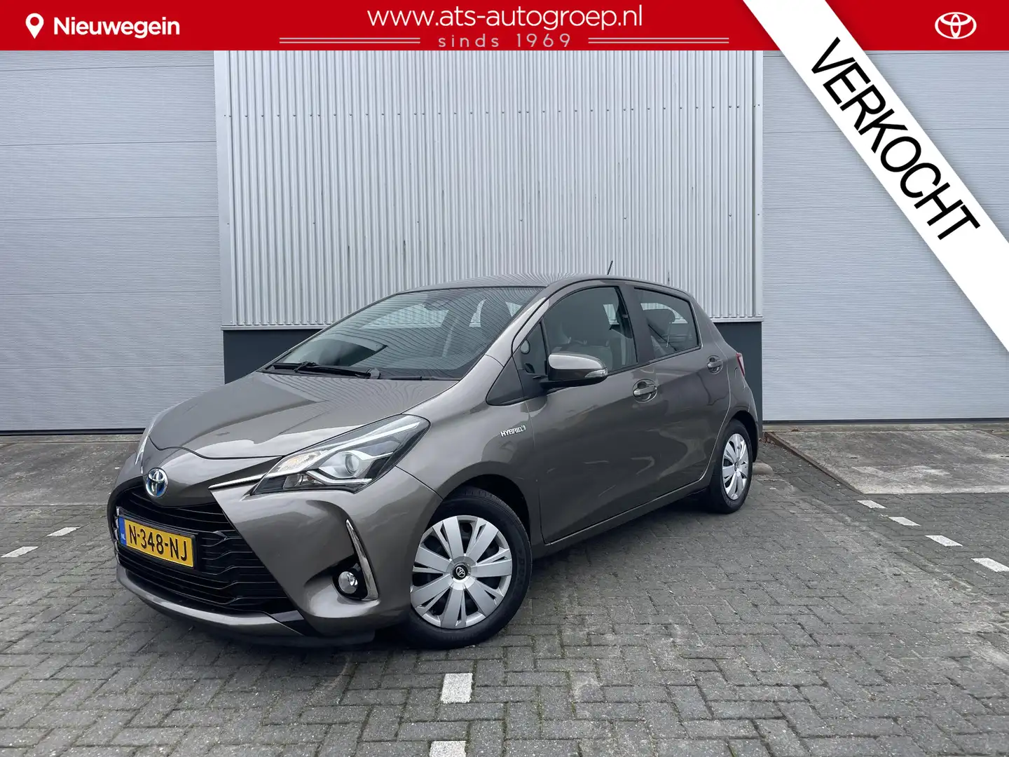 Toyota Yaris 1.5 Hybrid Energy |  Navigatie | 54.000 KM | Gris - 1