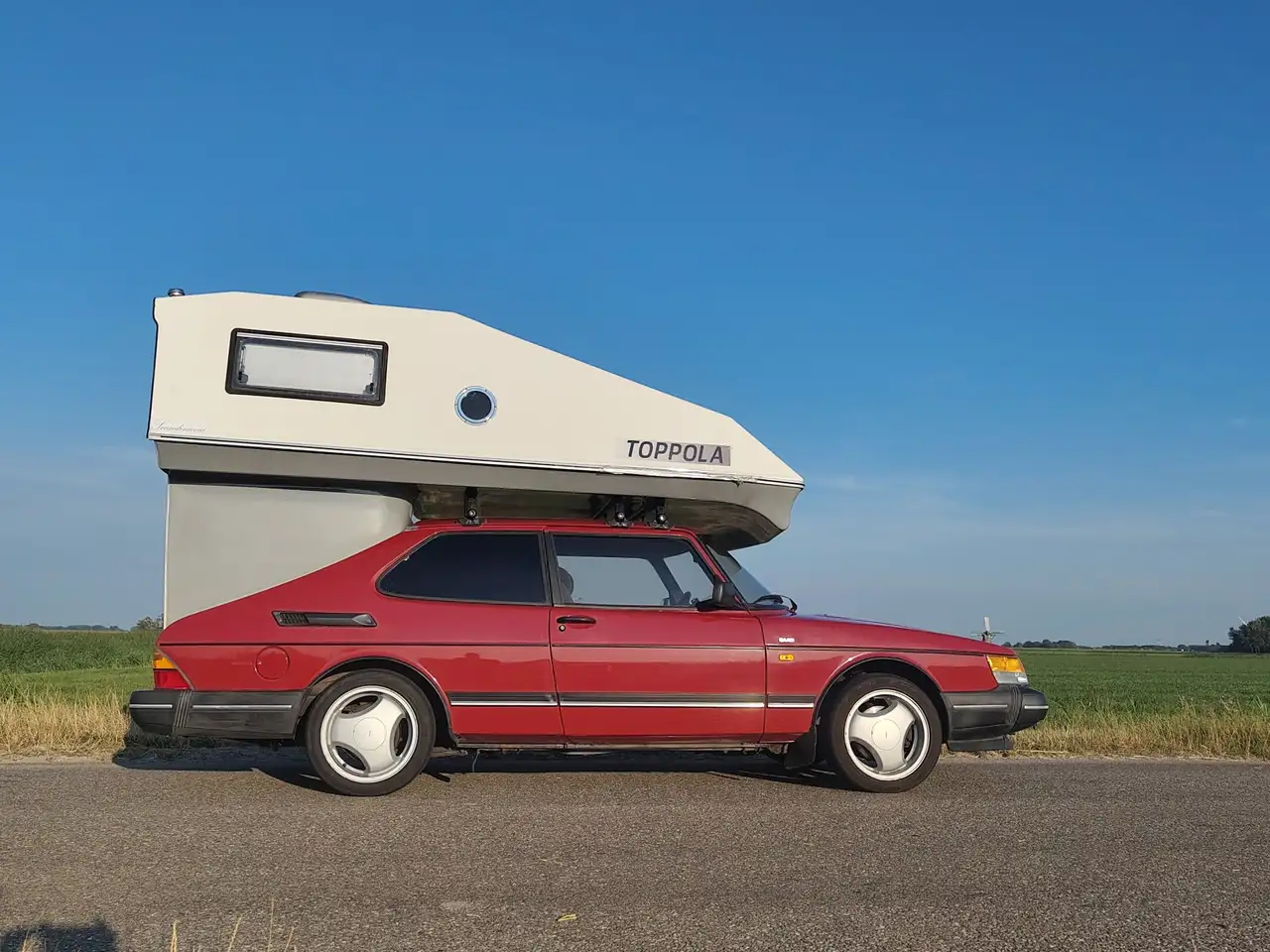 Saab 900i - 3 deurs, foto 1