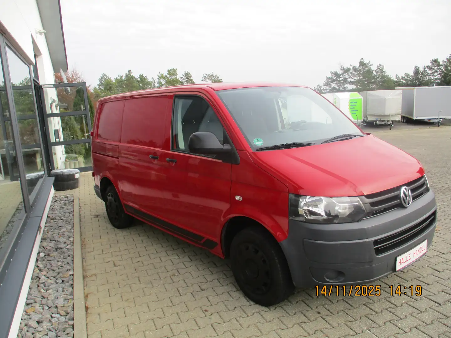 Volkswagen T5 Transporter Kasten Rot - 2