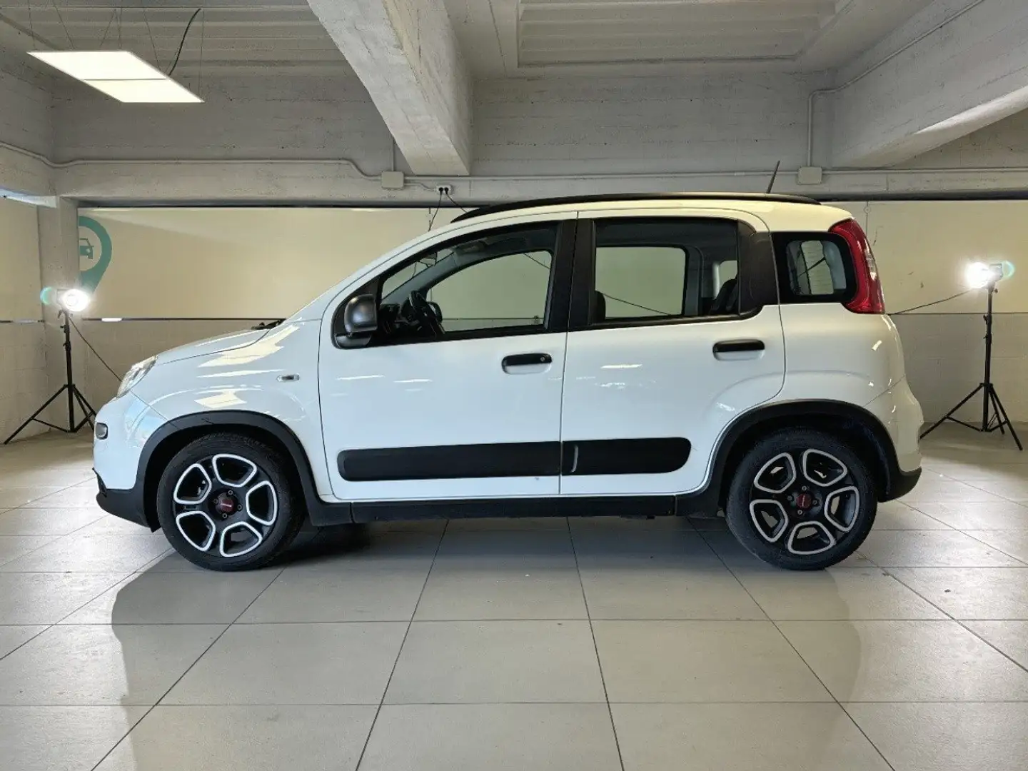 Fiat Panda 1.0 FireFly 70cv S&S Hybrid City Life Bianco - 2