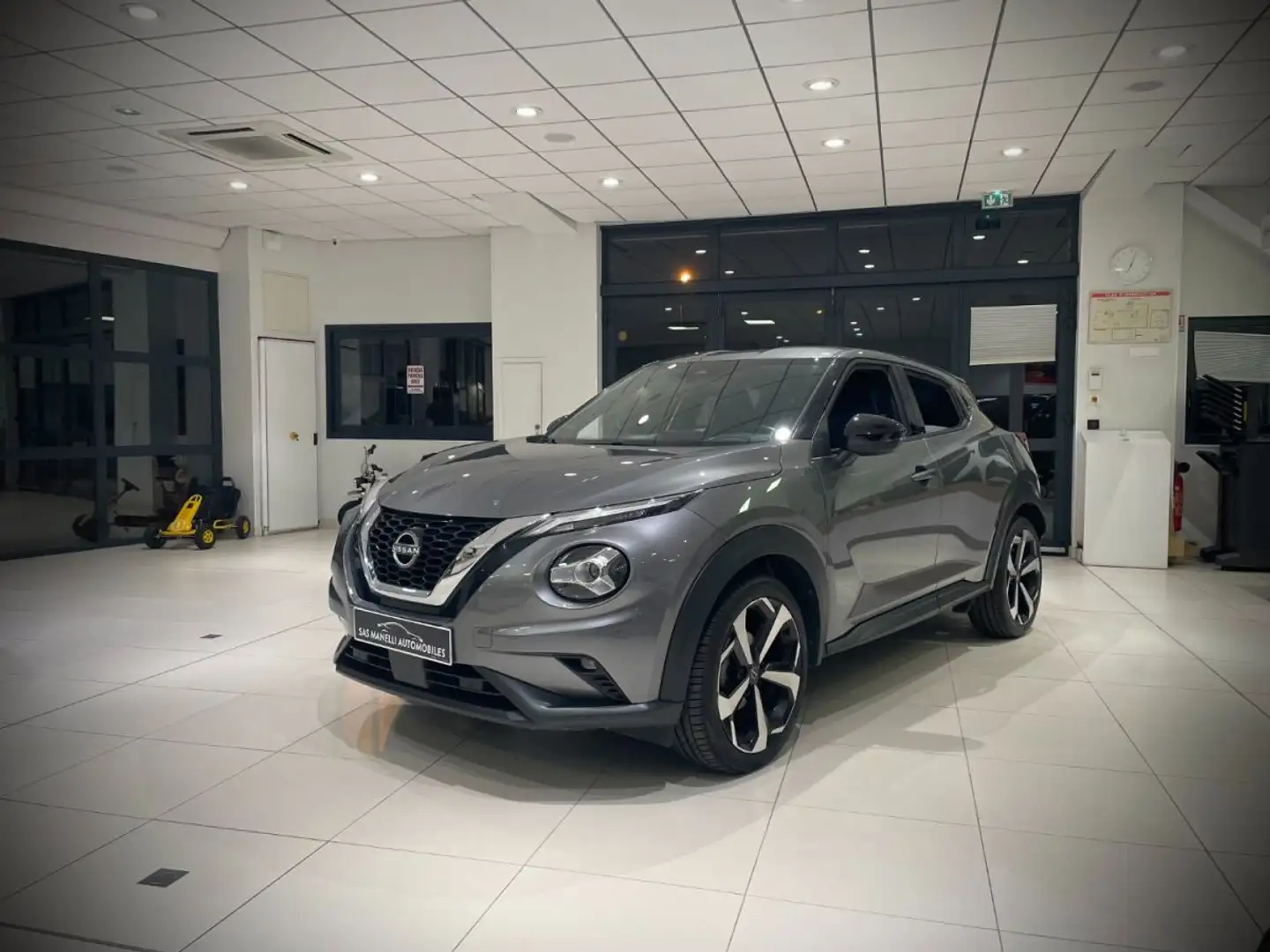 Nissan Juke 1.0 DIG-T 114ch NConnecta DCT 2023 Gris - 1
