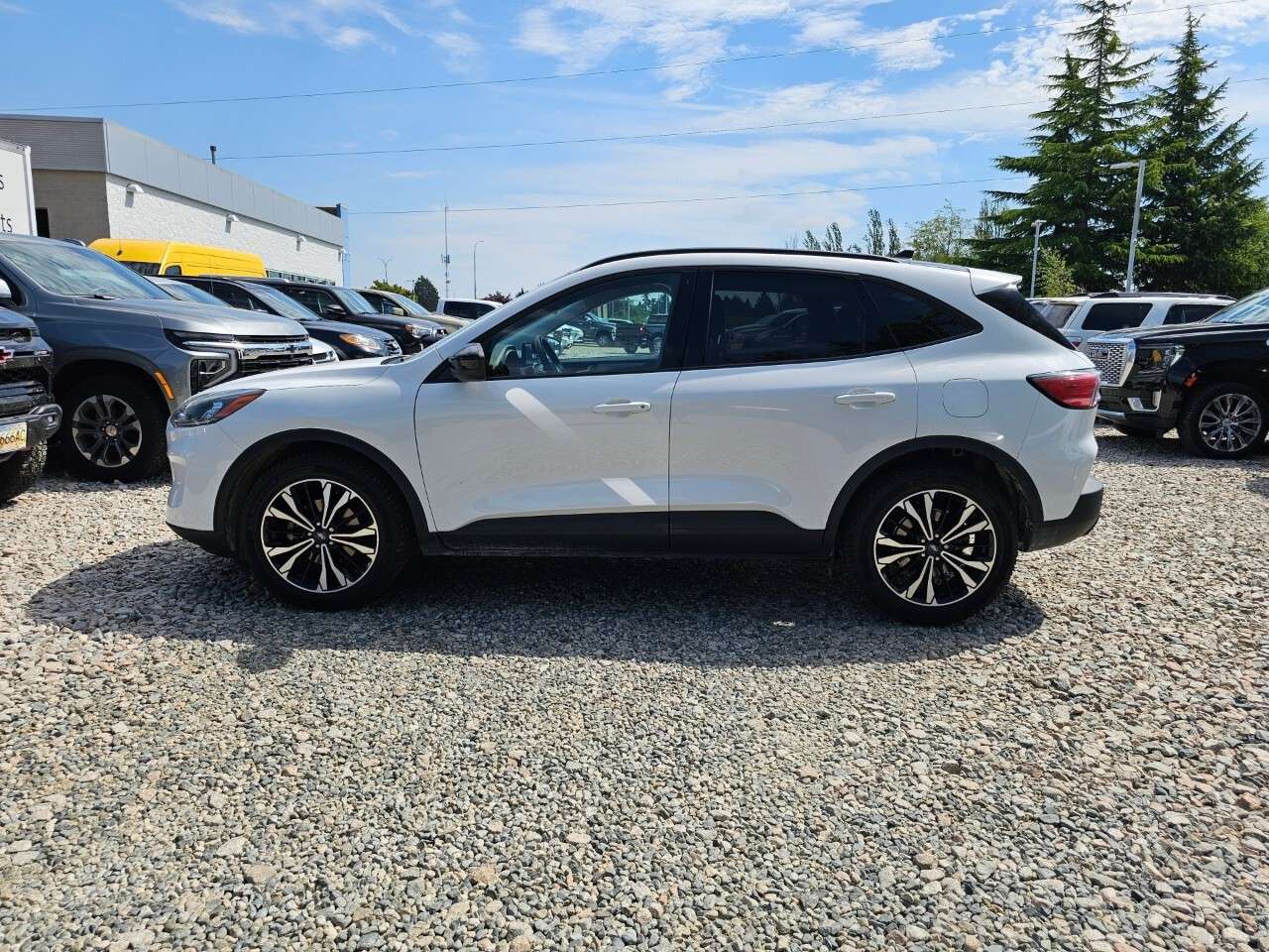 2021 Ford Escape Local, Ex-Lease, Popular & Economical! — снимка 1