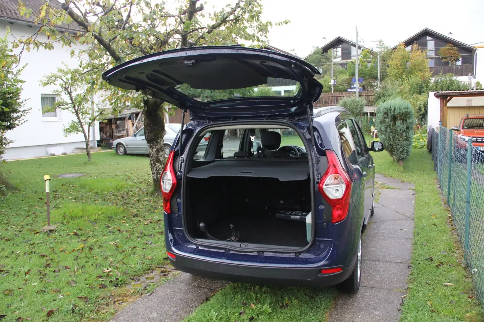 Dacia Lodgy Comfort KLIMA AHK  NAVI TEMP Blau - 2