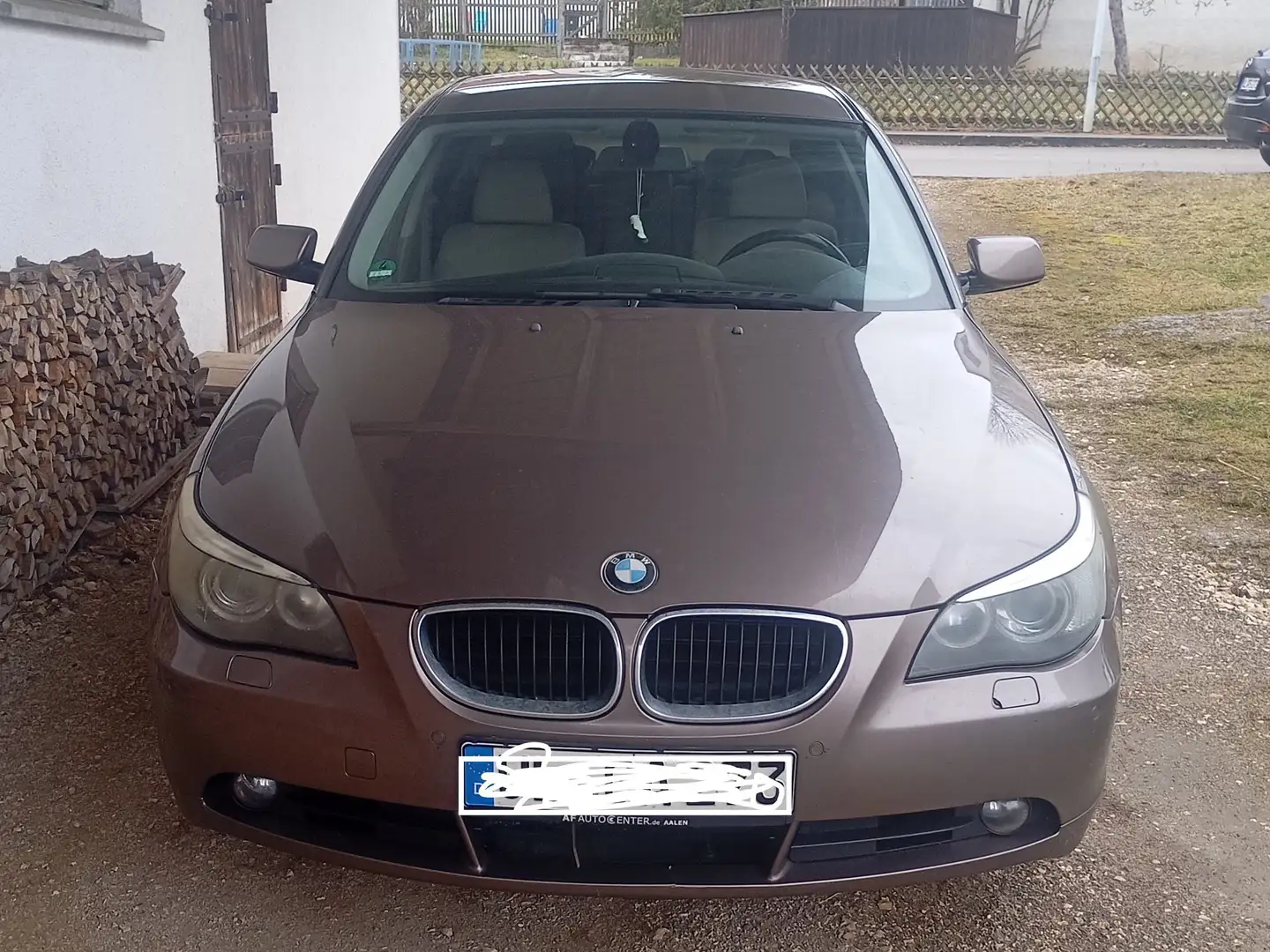 BMW 525 525i Бежевий - 2