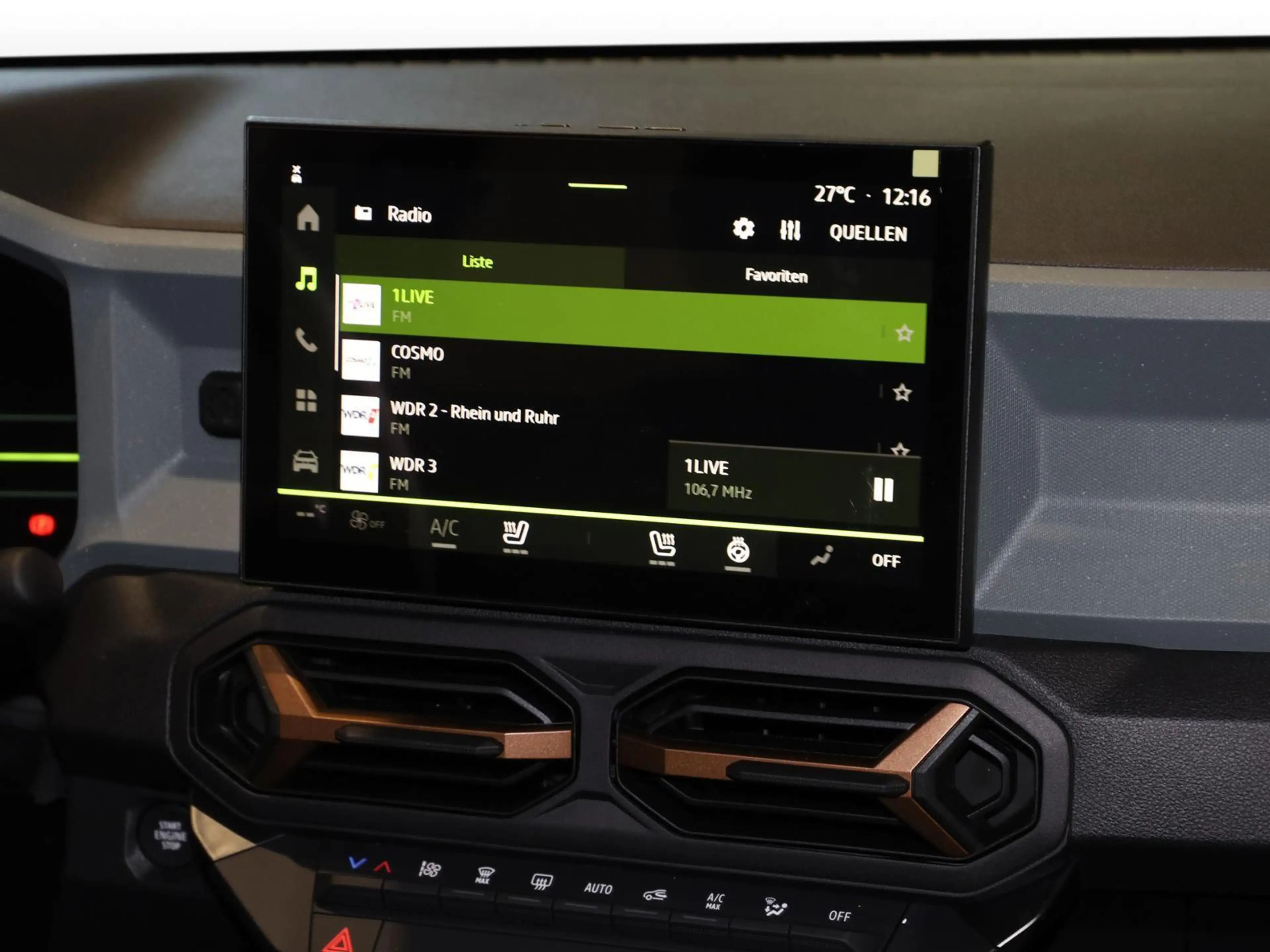 Dacia Duster Extreme hybrid-G 150 4x4 NAVI SHZ PDC LHZ — photo 6