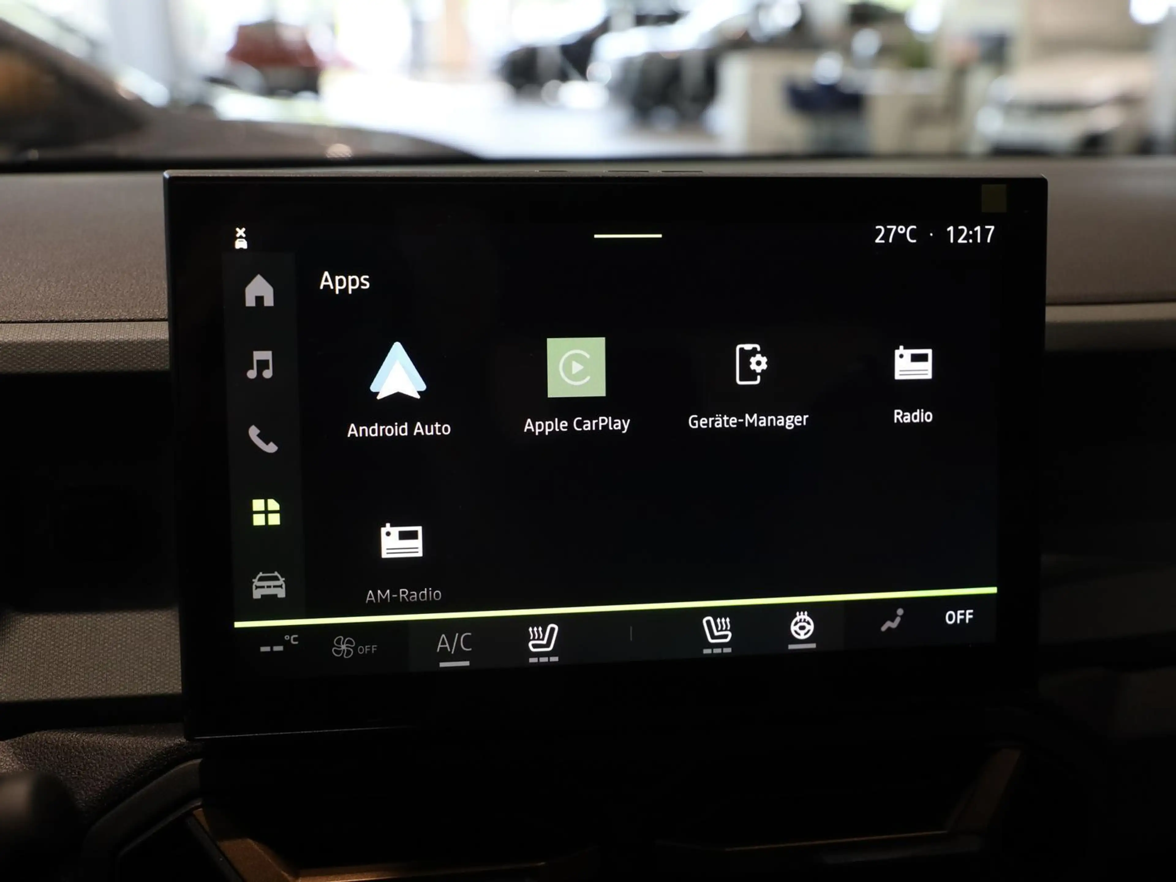 Dacia Duster Extreme hybrid-G 150 4x4 NAVI SHZ PDC LHZ — photo 12