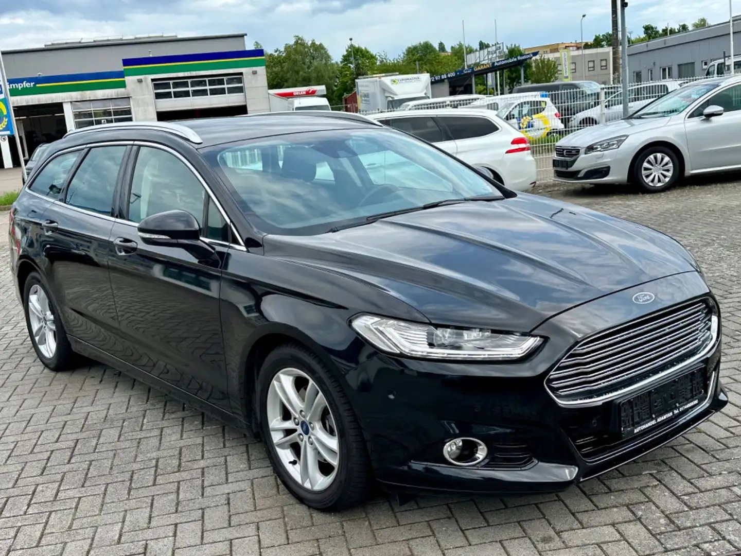 Ford Mondeo Turnier Titanium AUS 1 HAND Schwarz - 2