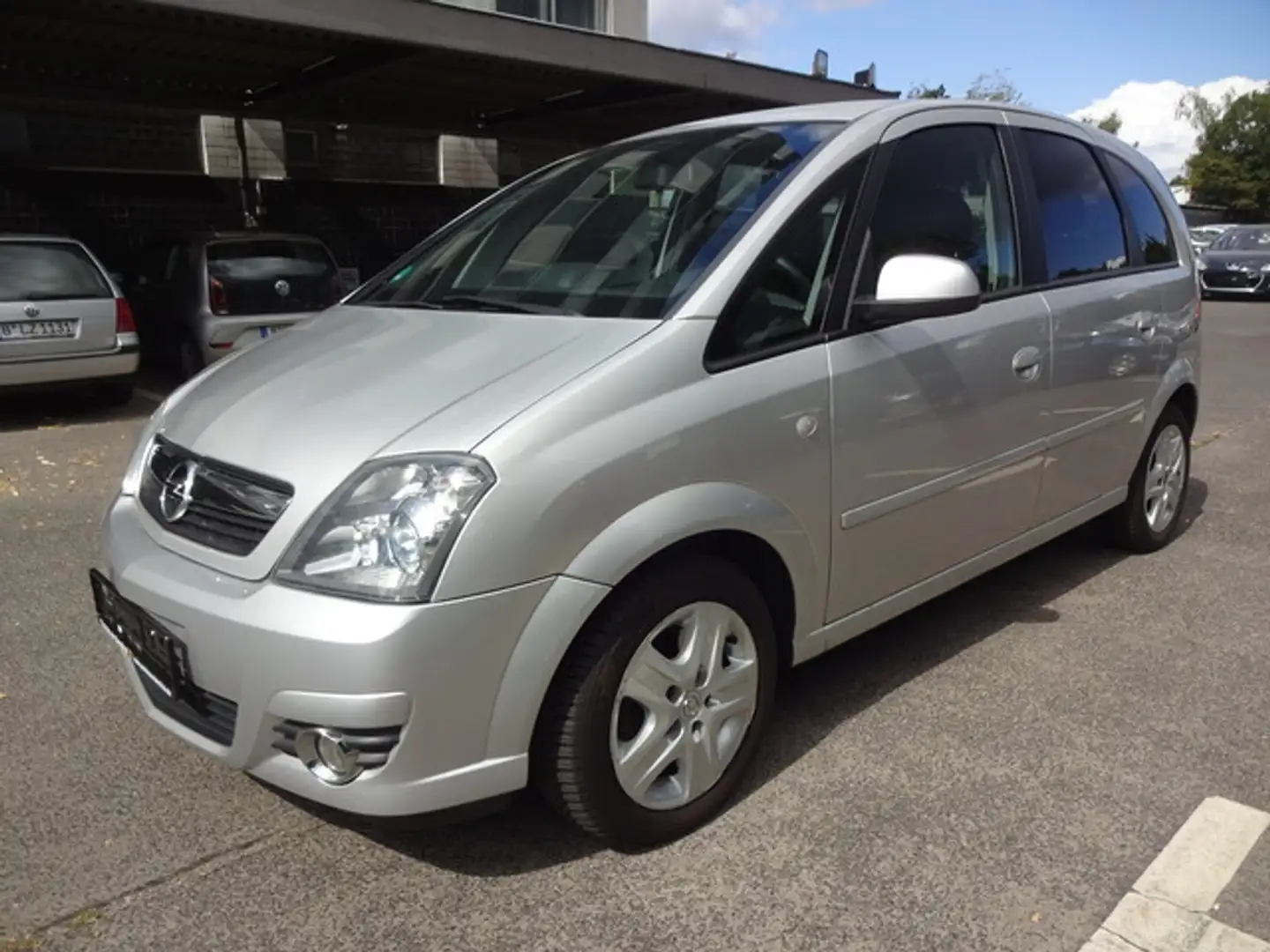 Opel Meriva INNOVATION Silber - 2